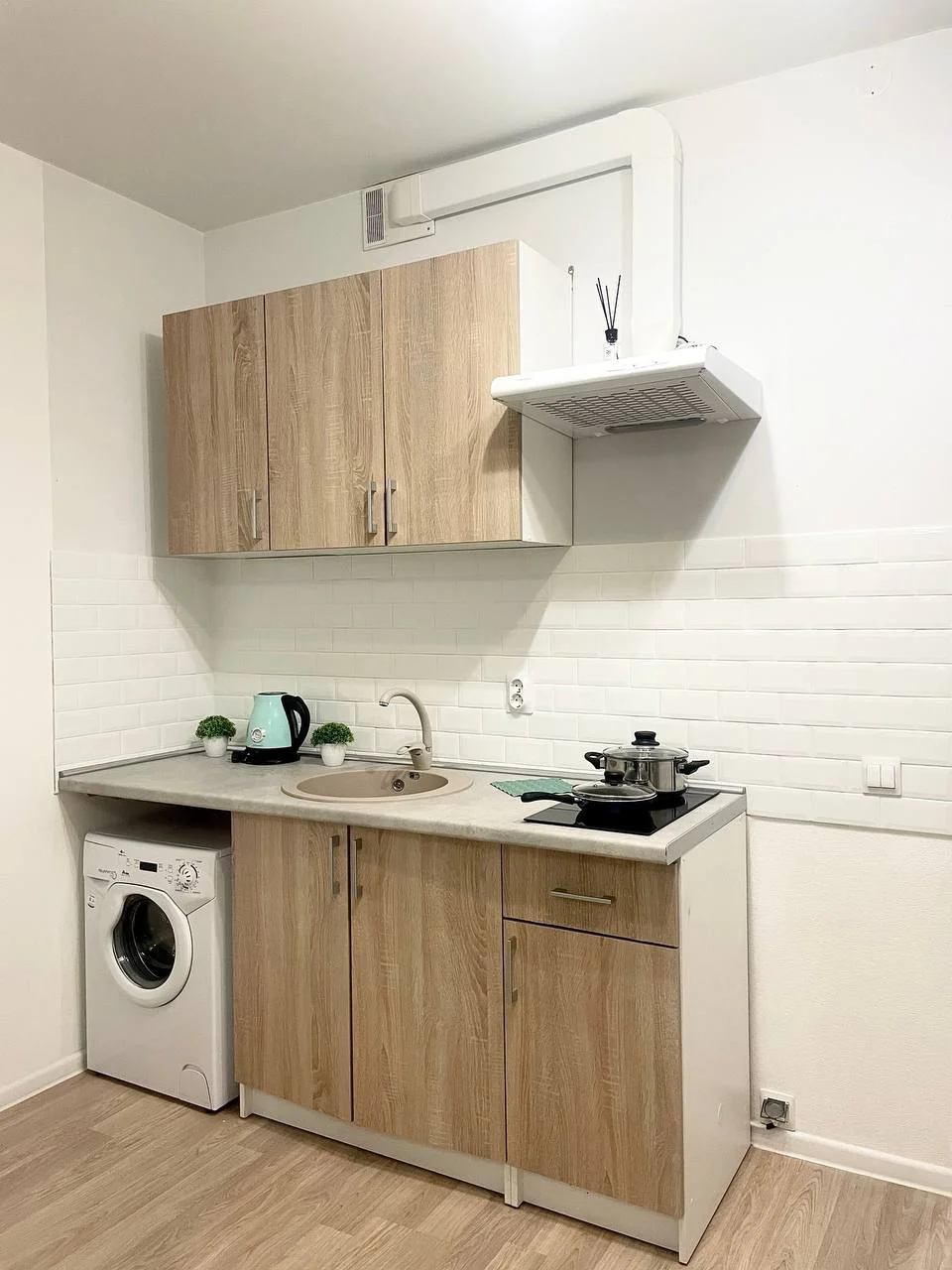 Квартира студия, 30кв м, 2 кровати - миниатюра 14