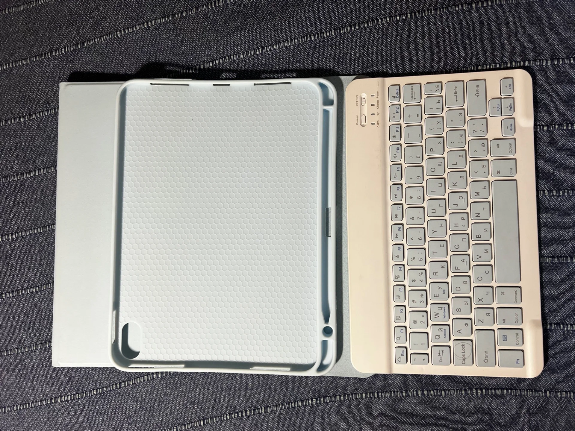 Чехол клавиатура для IPad 10 gen / A16 - миниатюра 2