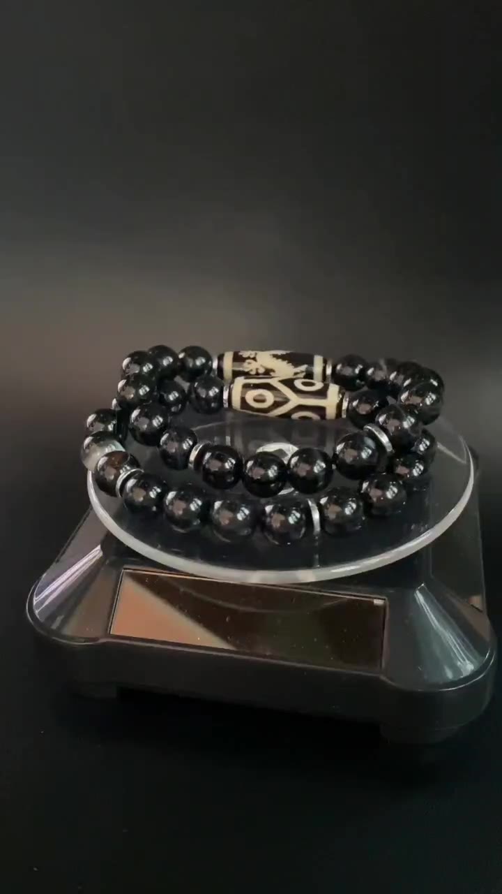 📿 Браслет из натурального чёрного агата с тибетской бусиной Дзи - видео 10