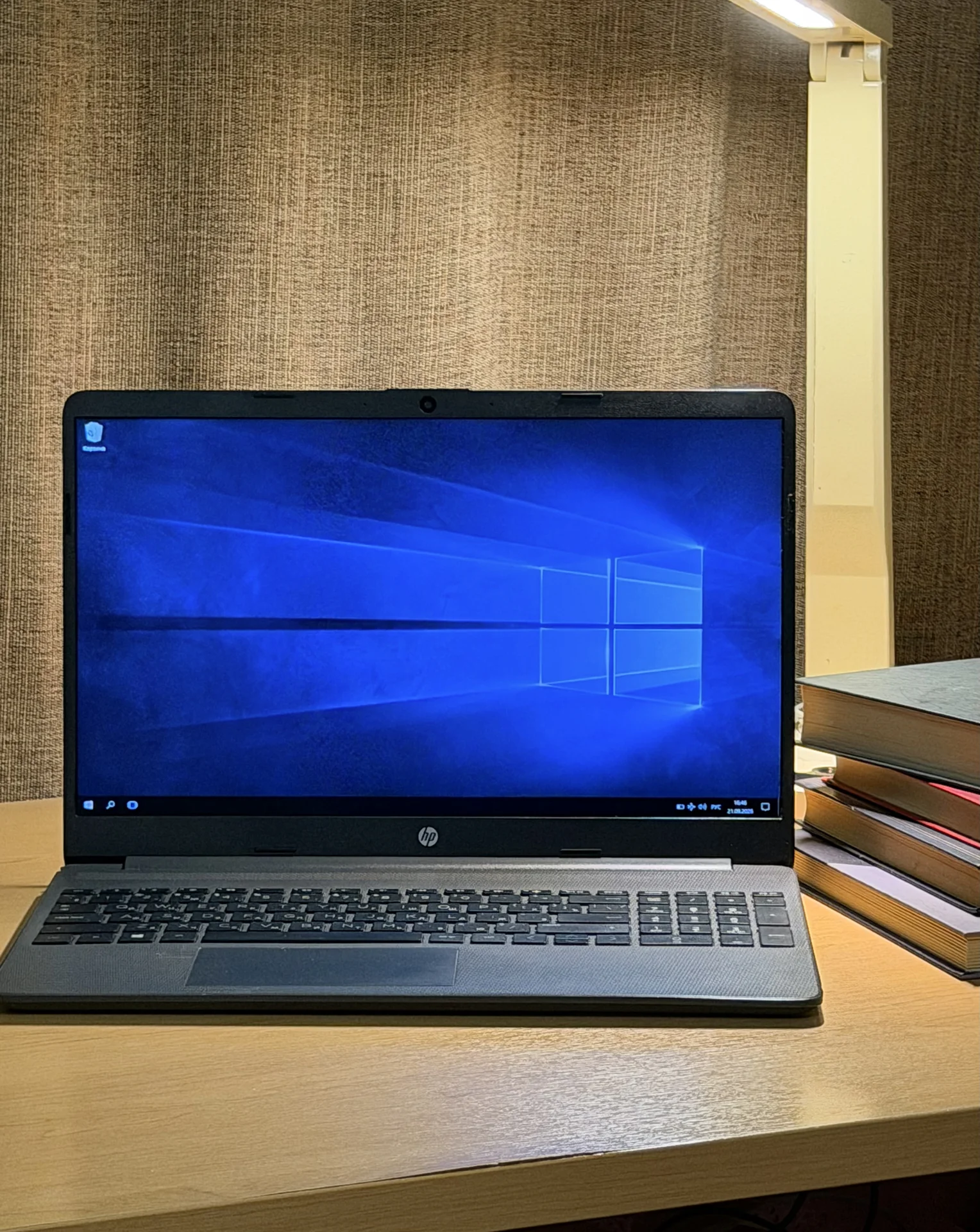 Ноутбук HP Laptop 15s - изображение 1