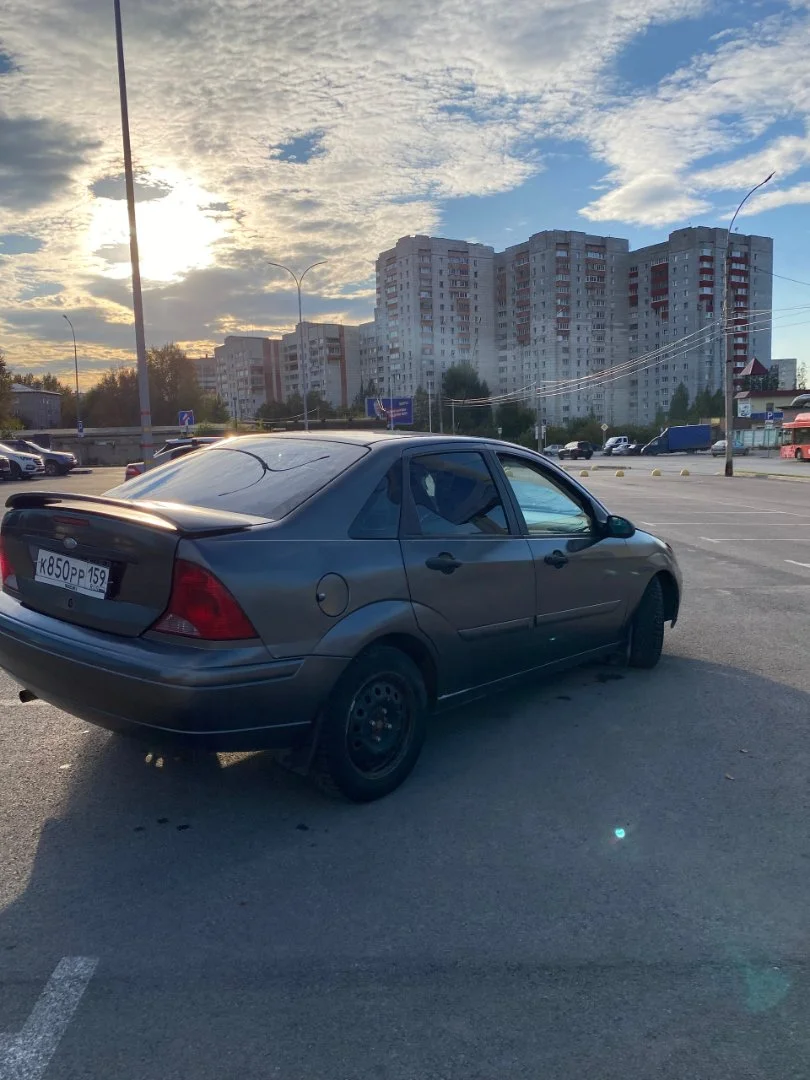 Ford Focus 1 2001 год 2.0 MT - миниатюра 7