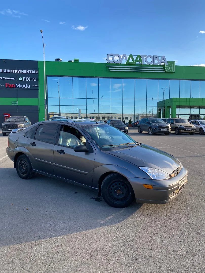 Ford Focus 1 2001 год 2.0 MT - миниатюра 8