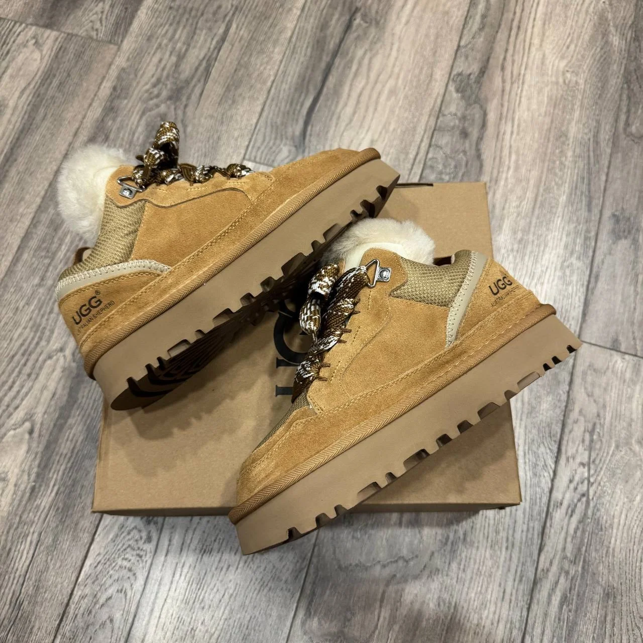 Кроссовки UGG Lowmel Коричневые - миниатюра 2