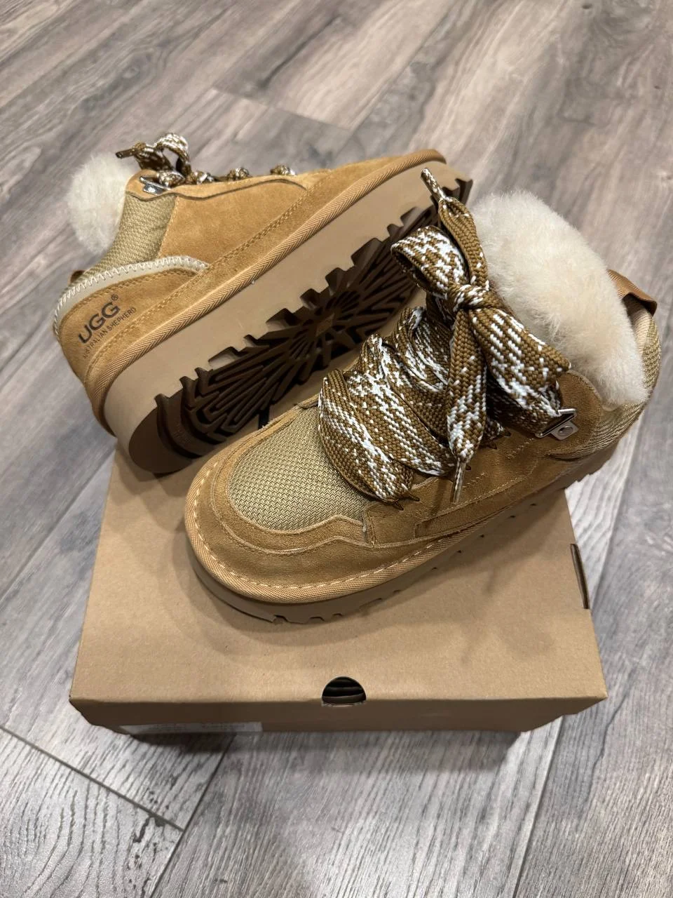 Кроссовки UGG Lowmel Коричневые - миниатюра 9