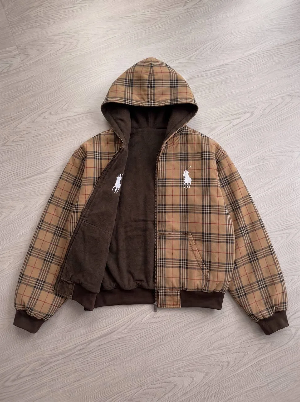 В Е Т Р О В К А Burberry - миниатюра 2