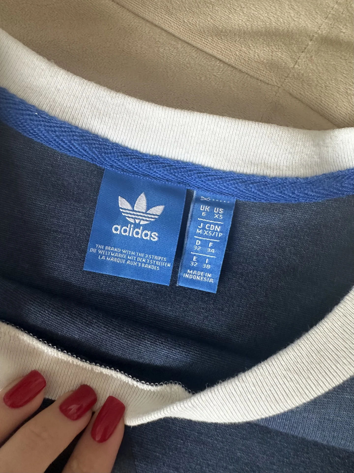 Свитшот Adidas xs - миниатюра 2