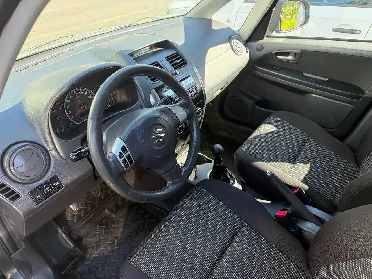 suzuki sx4 - миниатюра 7