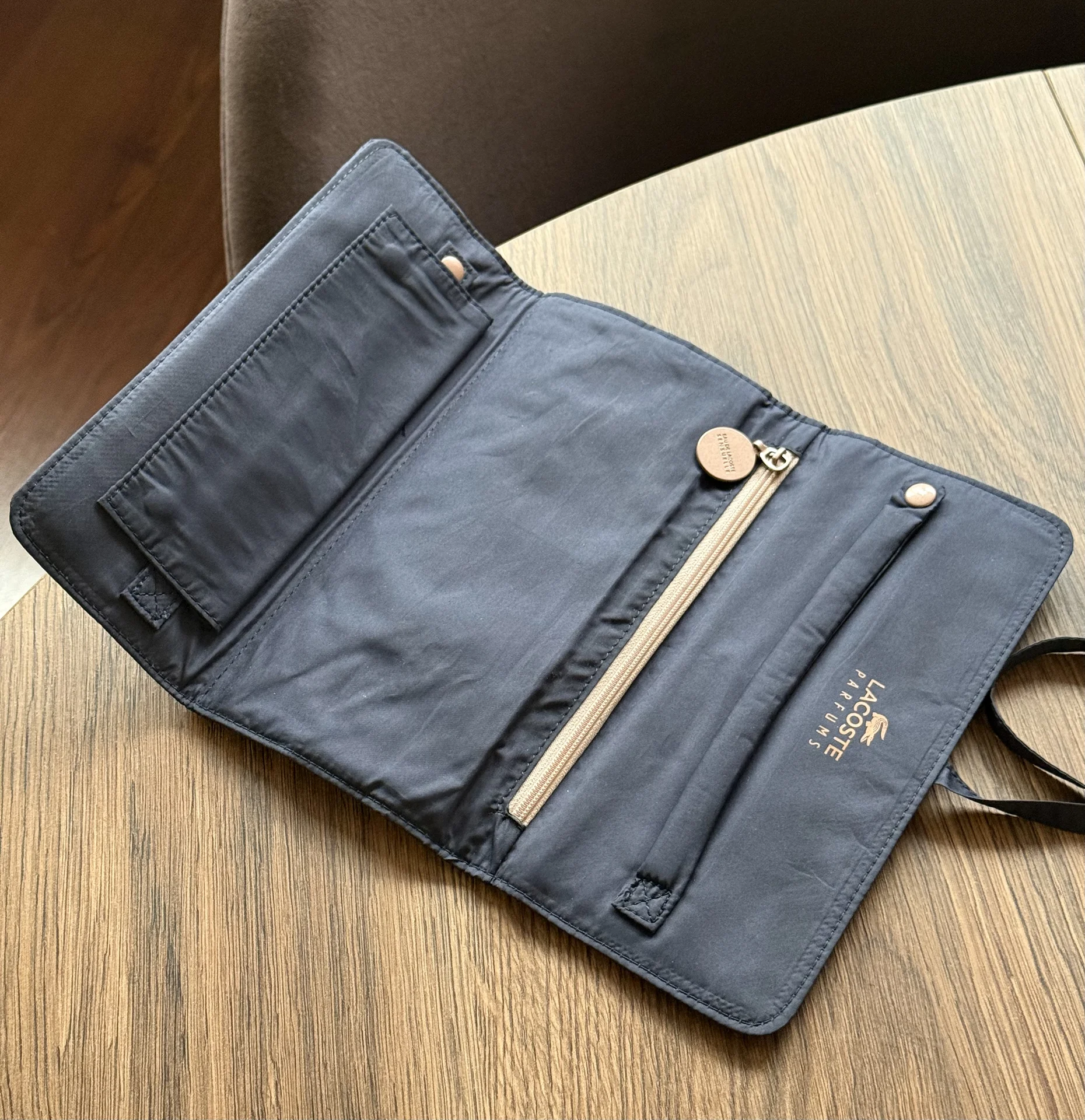 косметичка lacoste оригинал - миниатюра 3