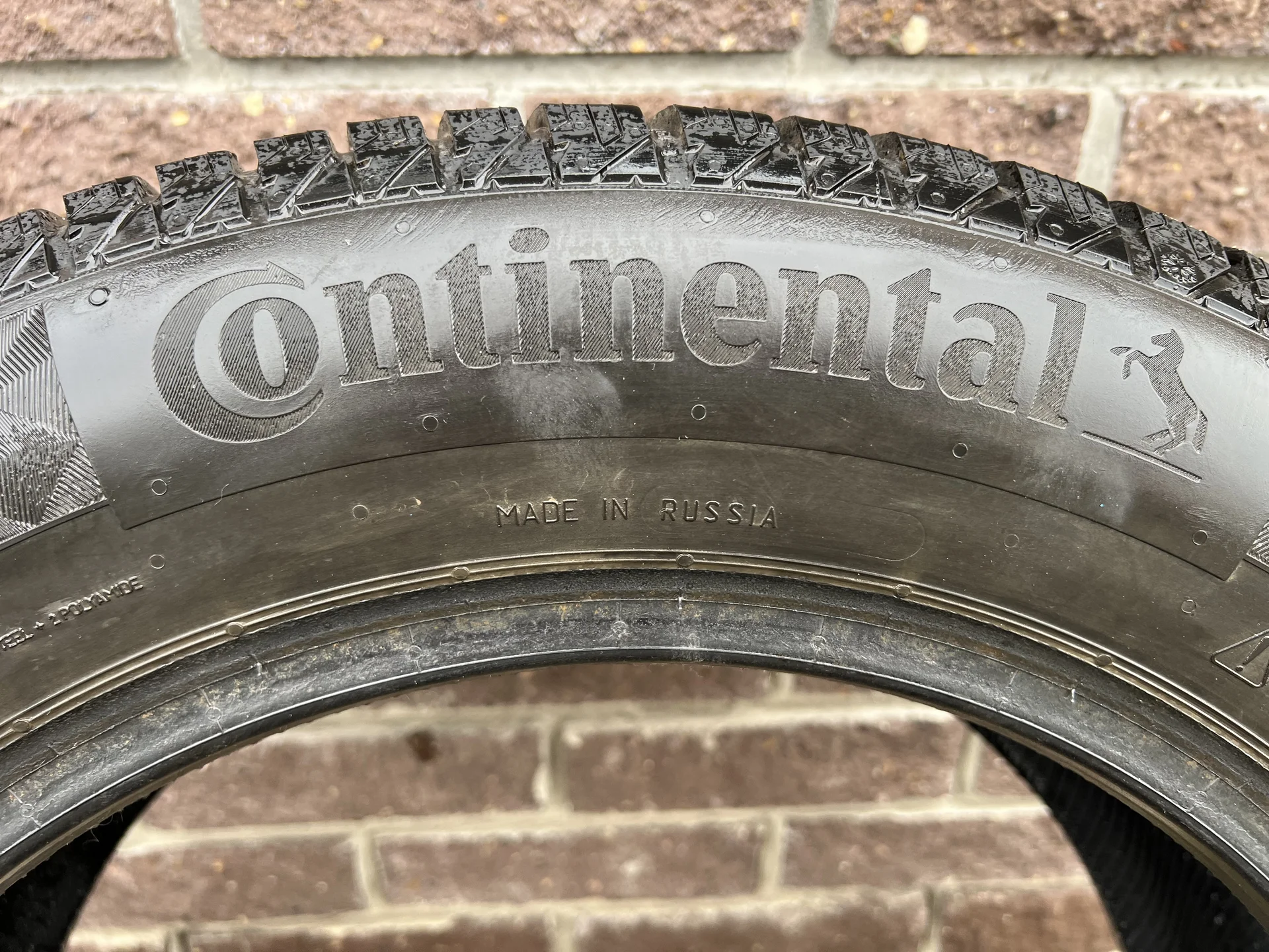Зимние шины Continental 185/65R15 - миниатюра 3