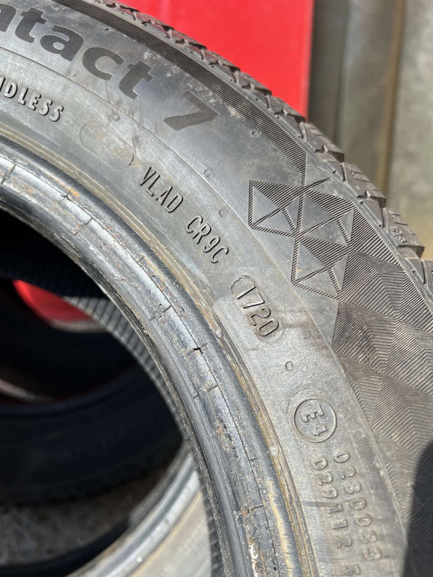 Зимние шины Continental 185/65R15 - миниатюра 6