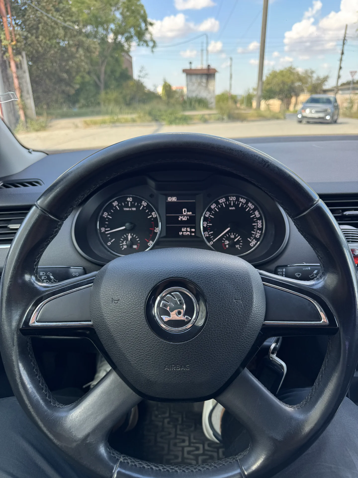 Skoda Oktavia - миниатюра 9