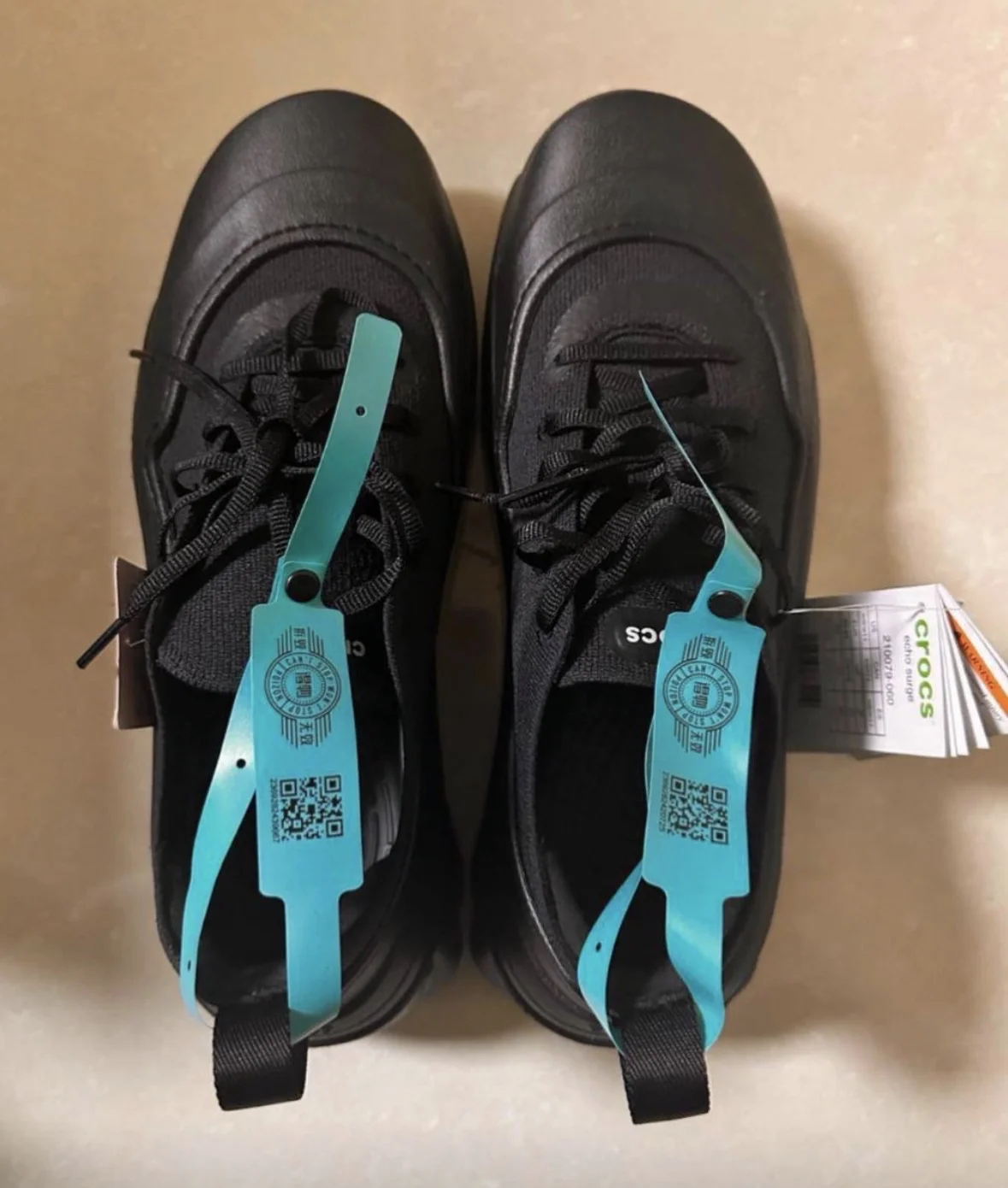 Трекинговые ботинки CROCS - изображение 1