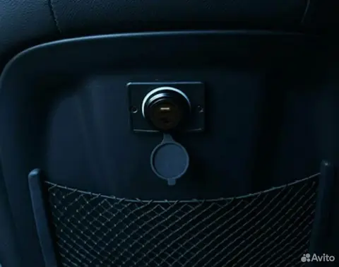 Автомобильное зарядное устройство USB-панель