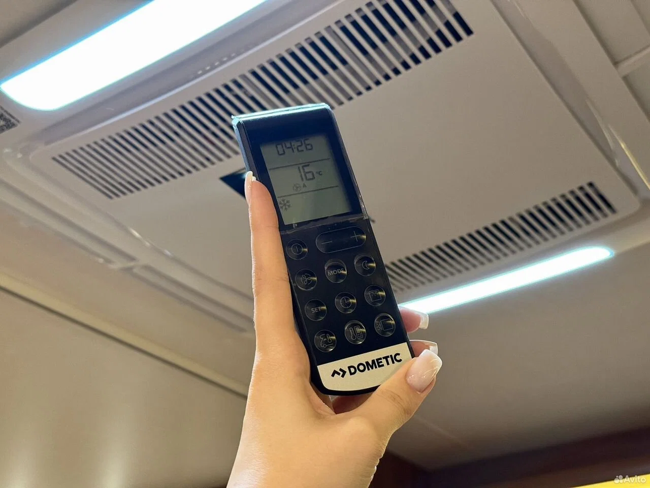 Кондиционер бесшумный Dometic FJX4 для автодома - миниатюра 2