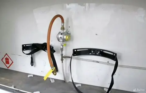 Фиксатор газового баллона