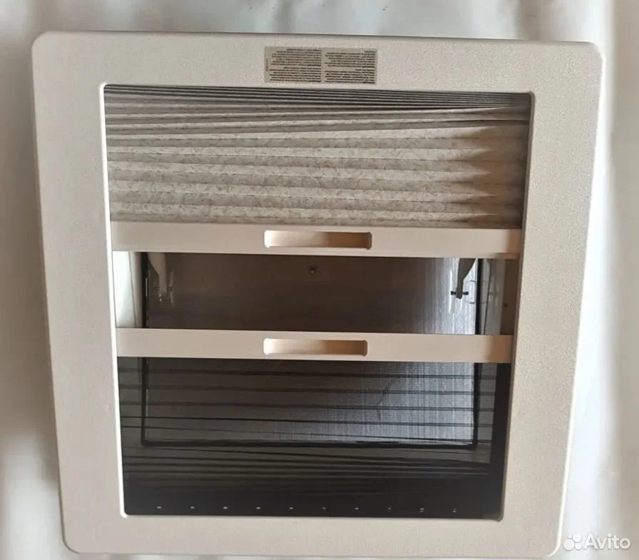 Люк для автодома dometic Mini Heki 40х40 - миниатюра 3