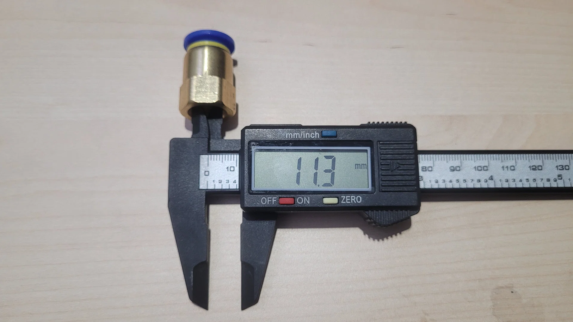 Штуцер быстросъёмный 1/4"×12 мм PCF12-4 - миниатюра 4