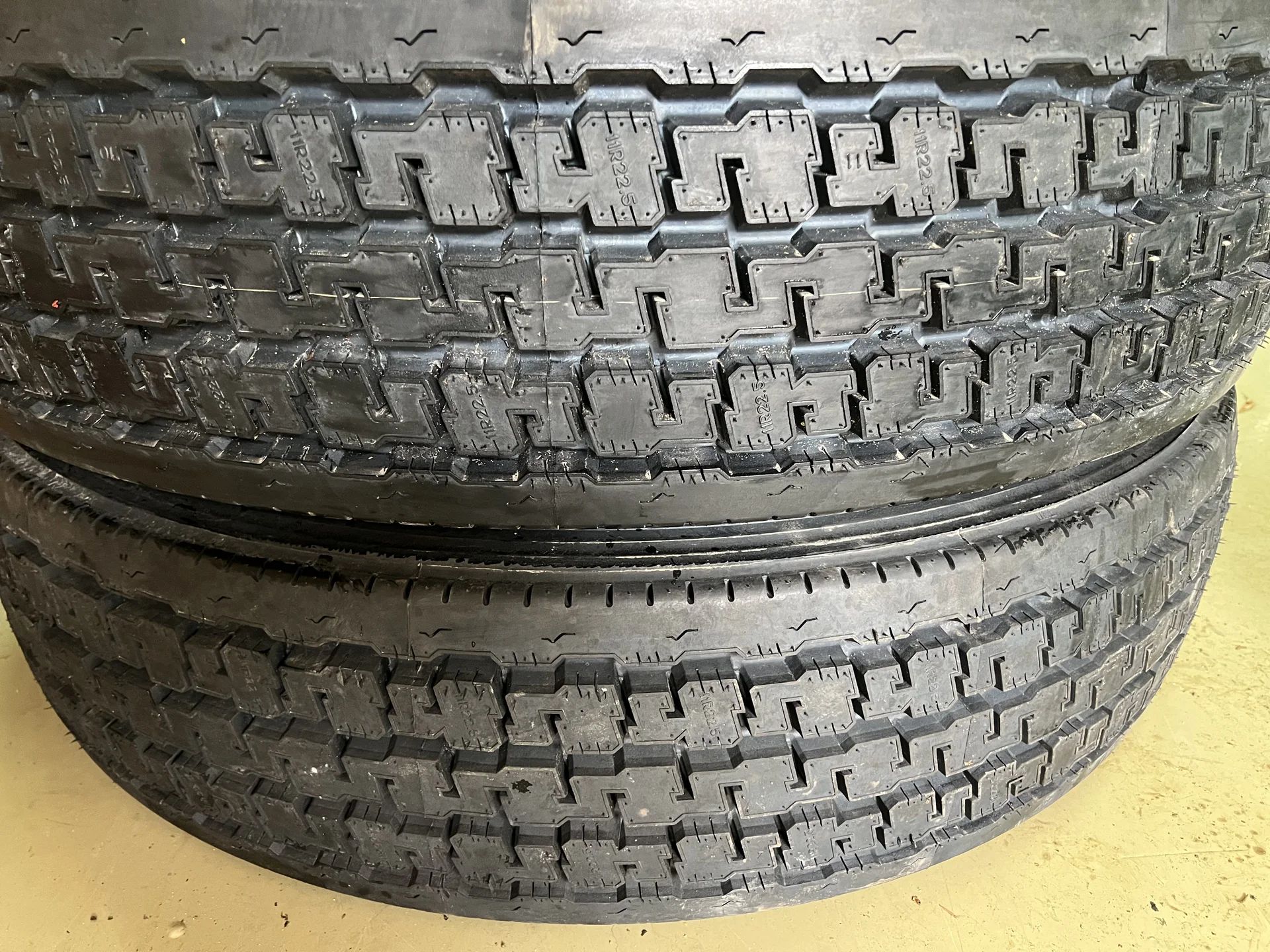грузовые шины r22.5 Я-467 - изображение 1
