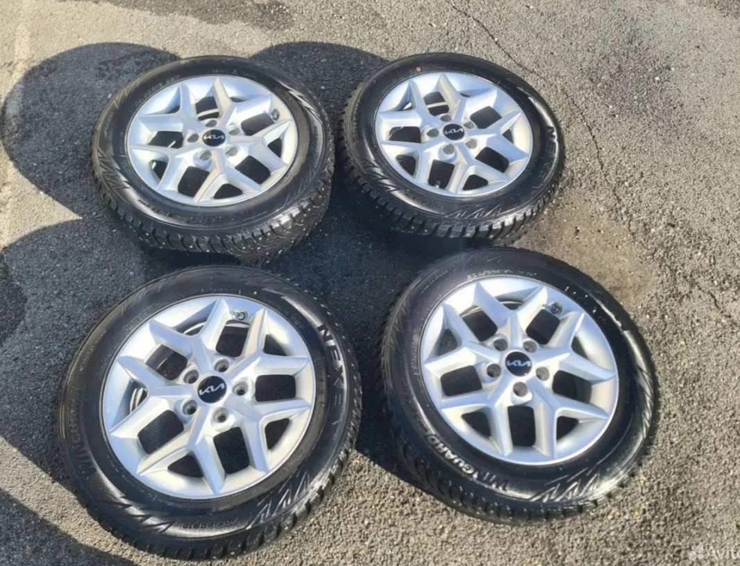 Колеса в сборе r16 зимние 205*60 оригинальные