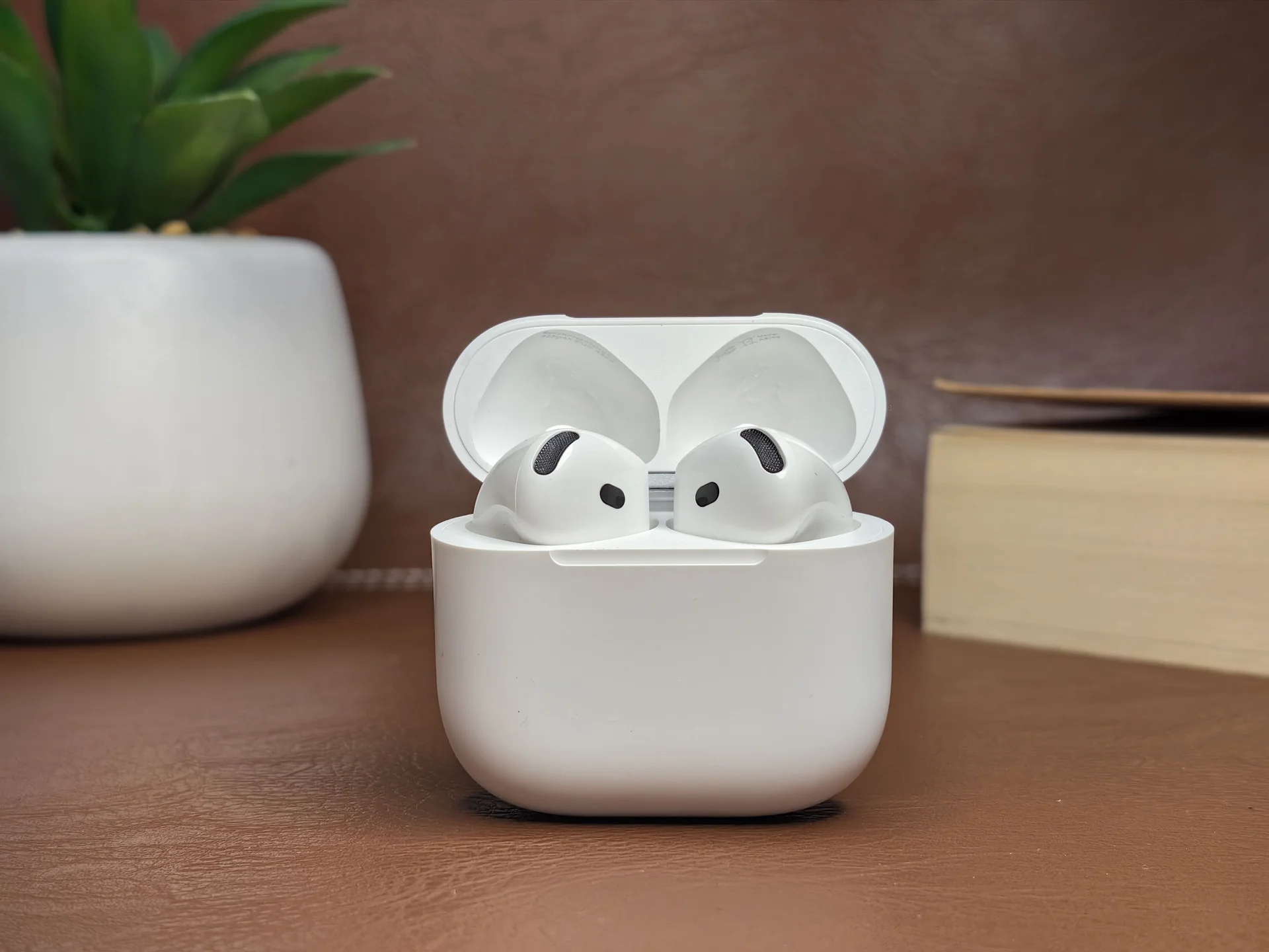 AirPods 4 : ягуар в мире наушников - миниатюра 10