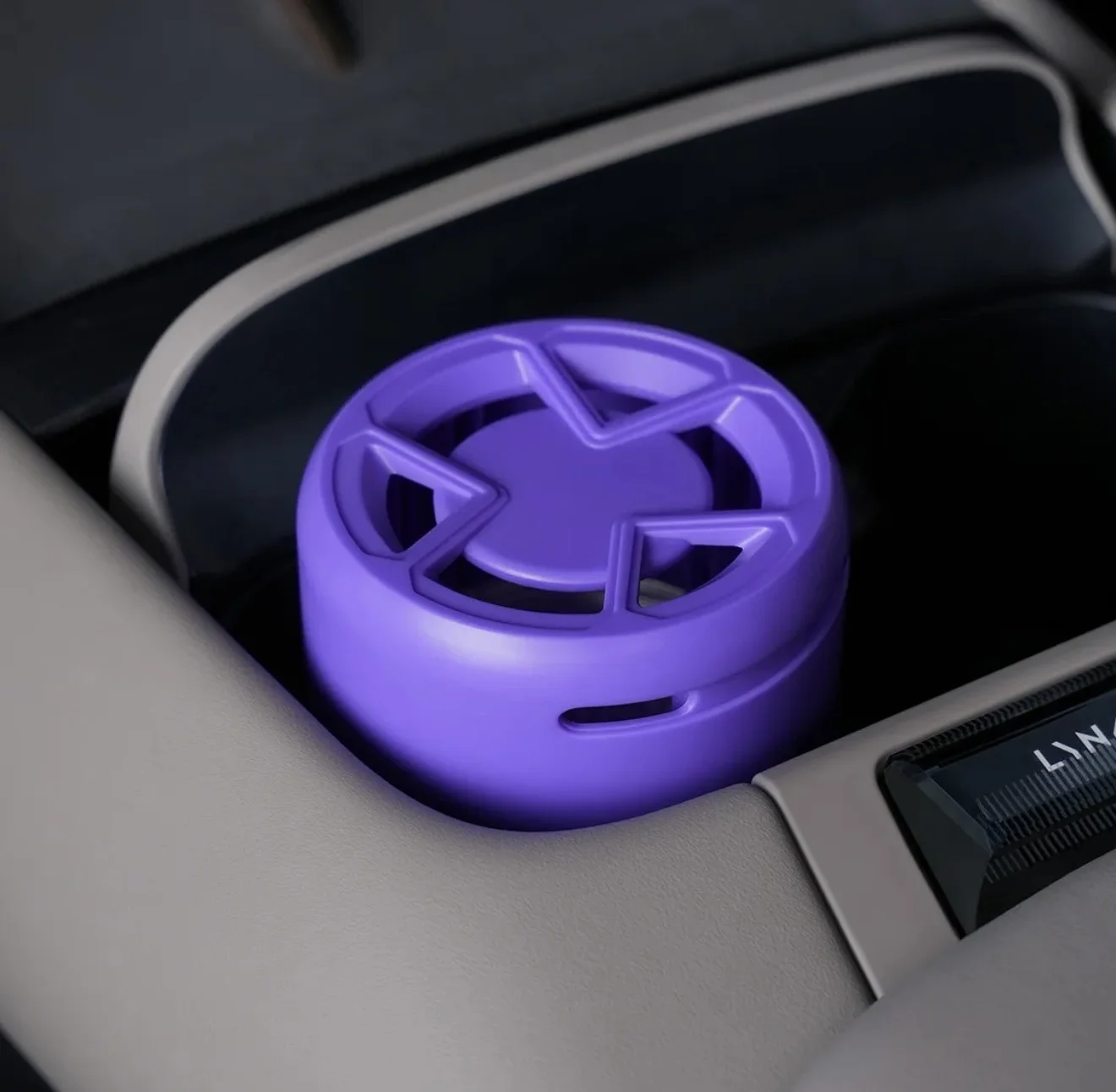 Lynk & Co Car Perfume аромат в авто - миниатюра 5