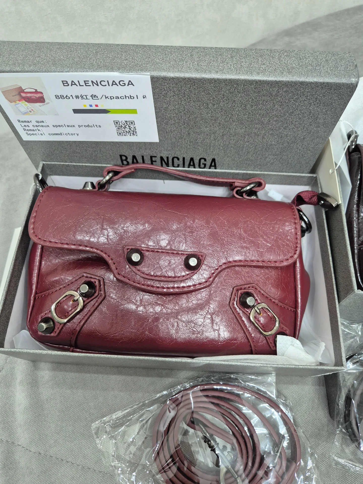 Сумка женская Balenciaga - миниатюра 2