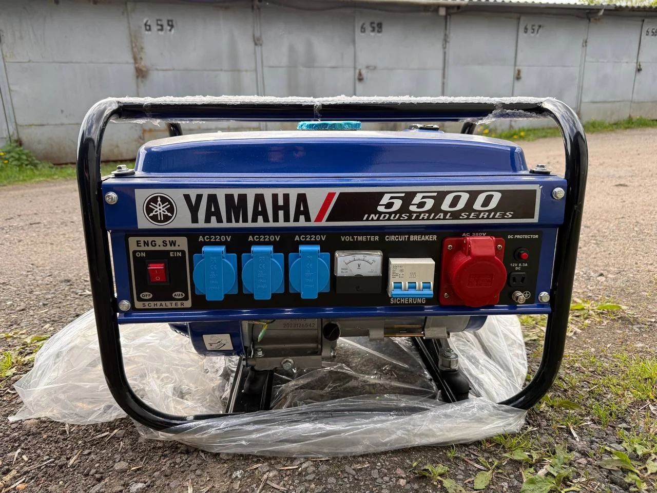 Генератор Yamaha 5500 оригинал - изображение 1