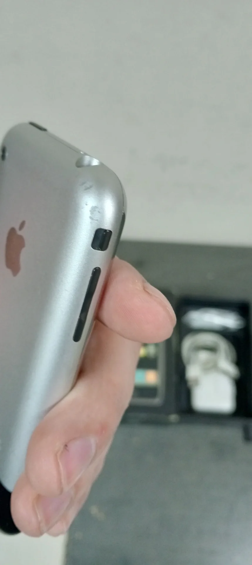 iPhone 8gb - миниатюра 5