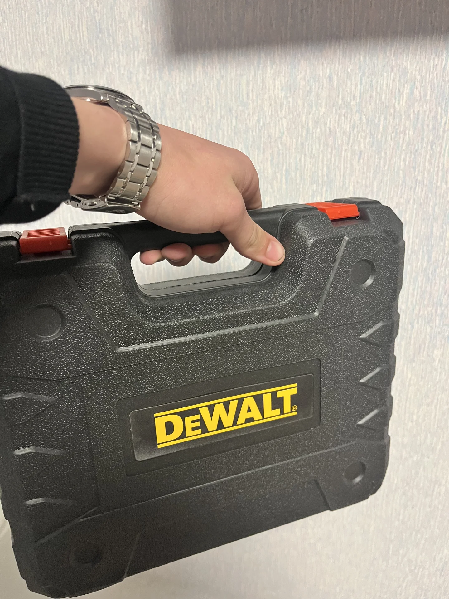 дрель шуруповерт с ударом DeWALT - миниатюра 3