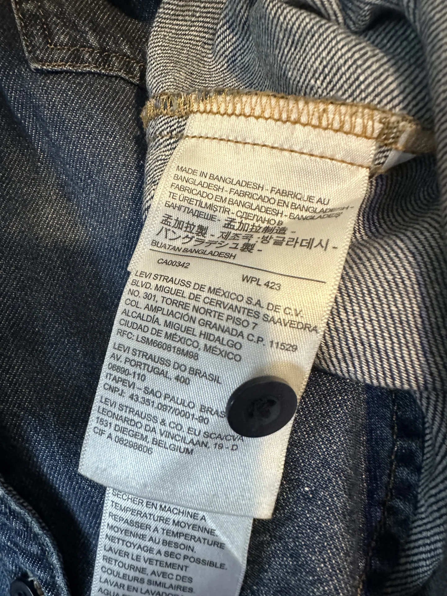Рубашка Levis женская оверсайз джинсовая - миниатюра 7