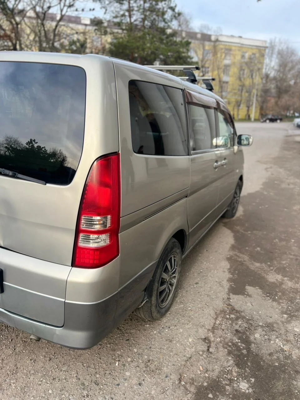 Продам Ниссан Серена, минивэн - миниатюра 4