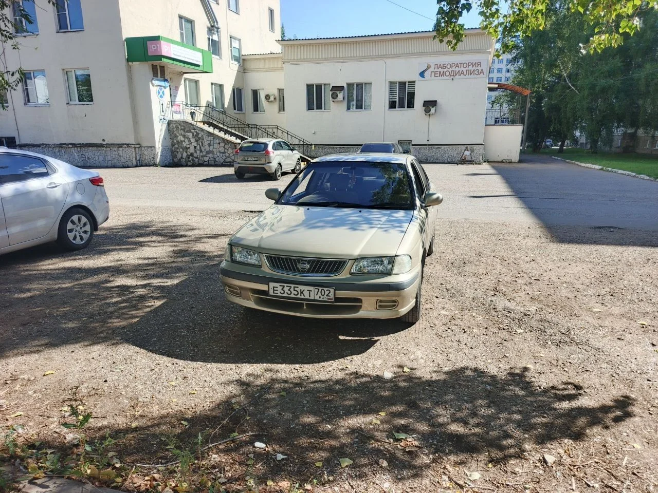 Nissan sunny - миниатюра 8