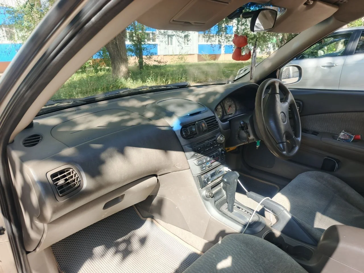 Nissan sunny - миниатюра 9