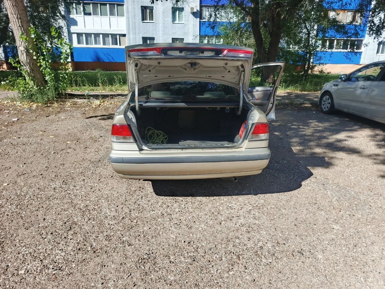 Nissan sunny - миниатюра 11