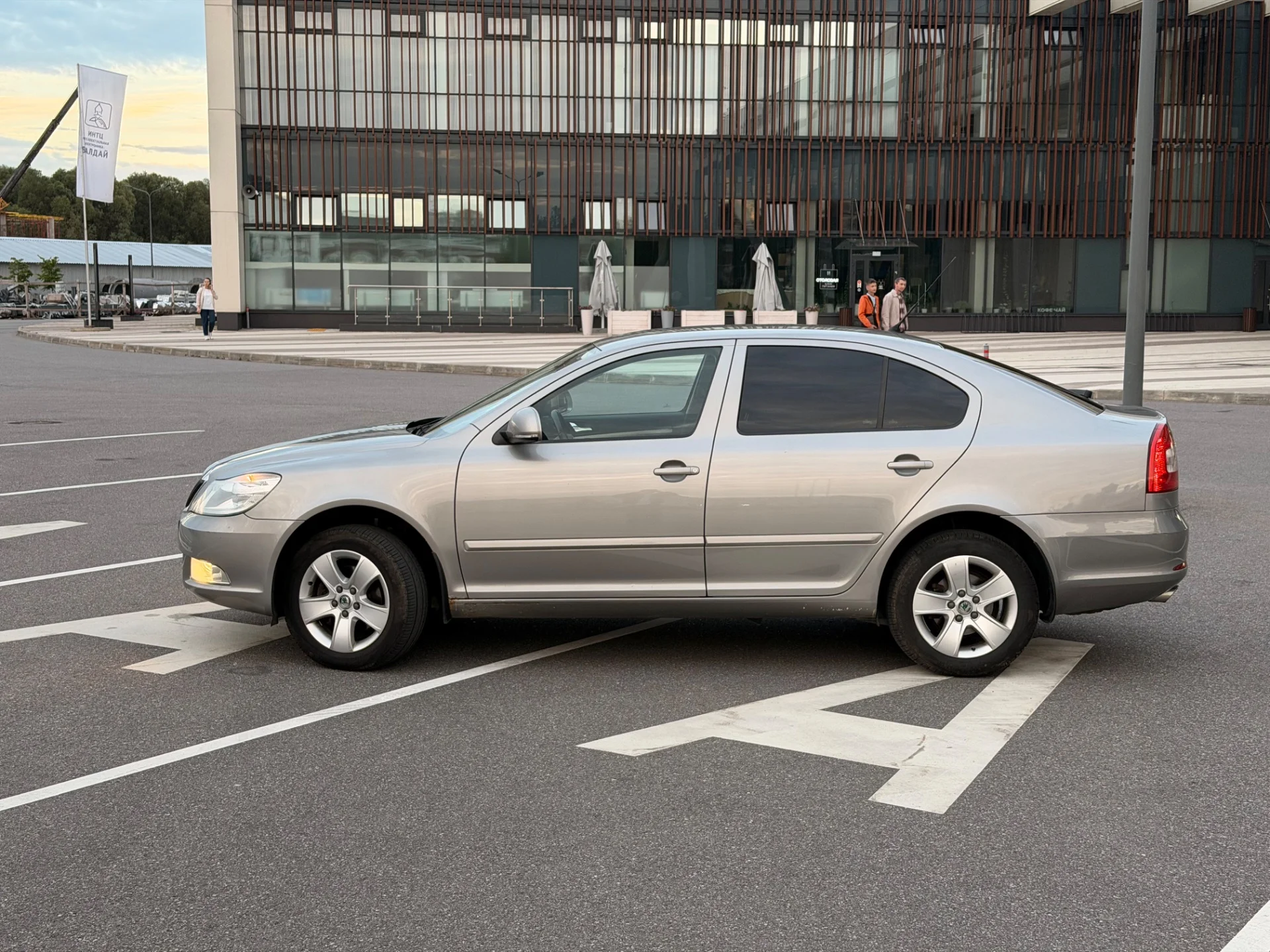 Skoda Octavia 1.8 MT, 2011, 143 000км - миниатюра 3