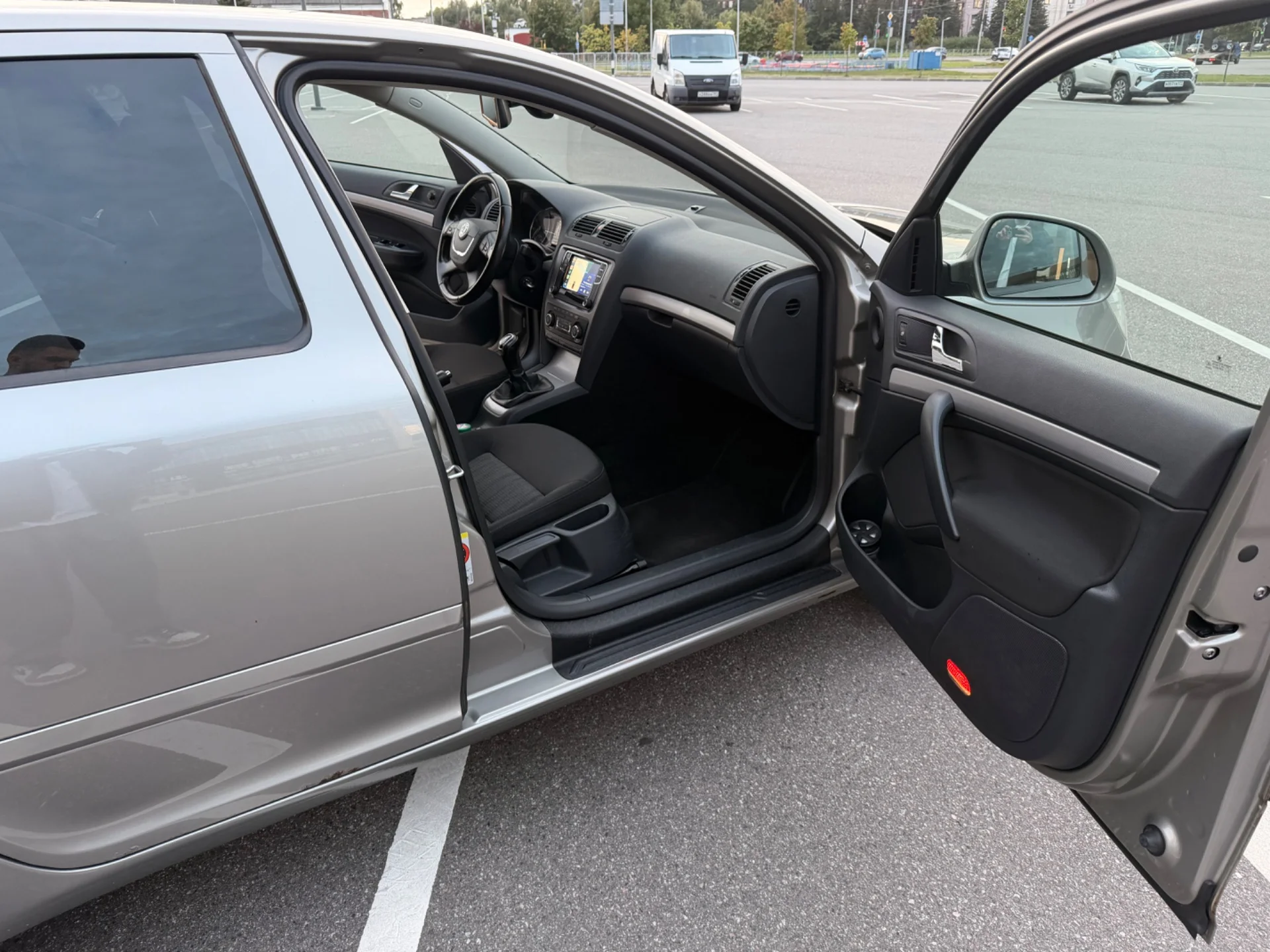Skoda Octavia 1.8 MT, 2011, 143 000км - миниатюра 10