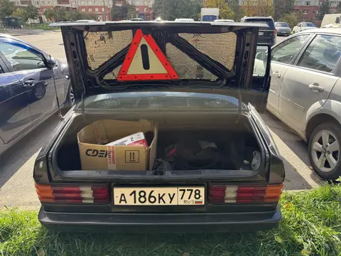 Mercedes 190E (w201)