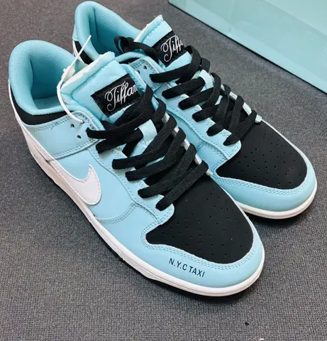 кроссовки Nike Dunk Tiffany