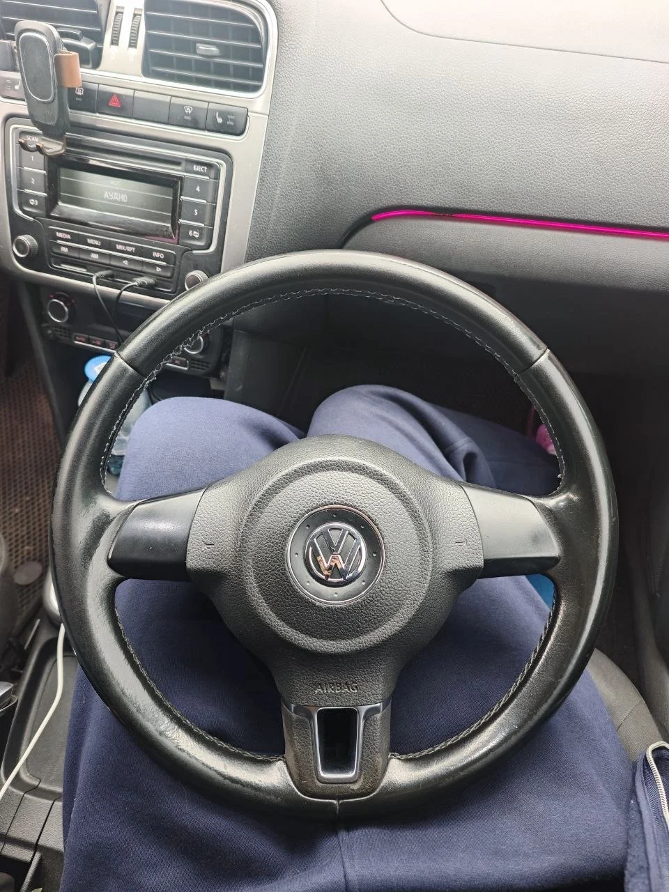 Руль Volkswagen polo 5 - изображение 1