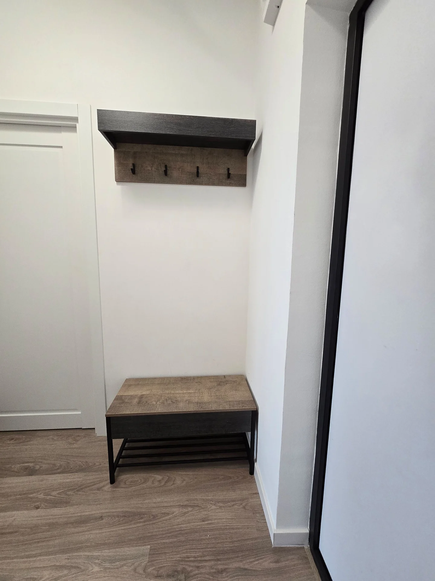 вешалка с обувницей в прихожую - миниатюра 2