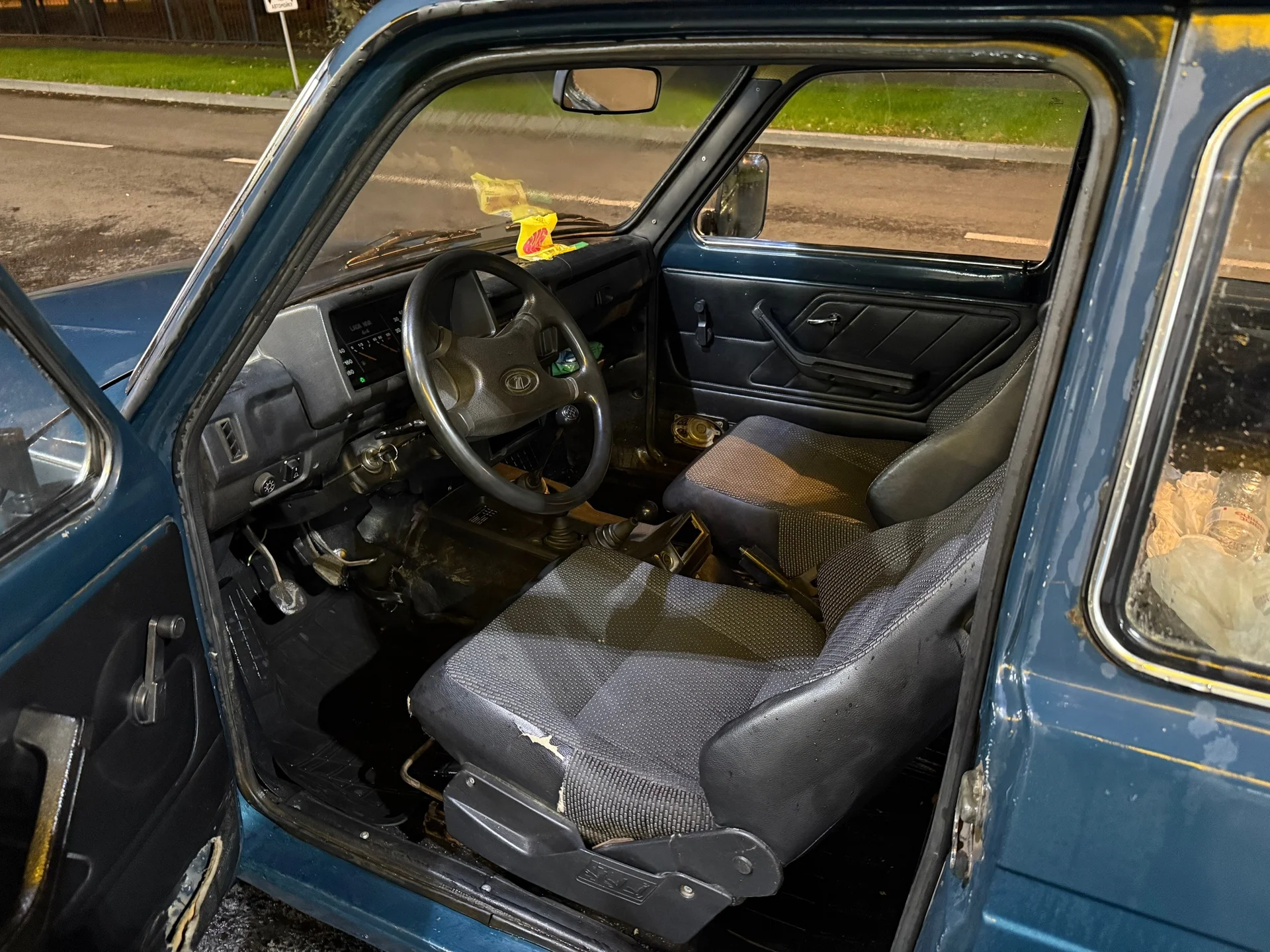 Lada NIVA 21213, 1999г - миниатюра 8