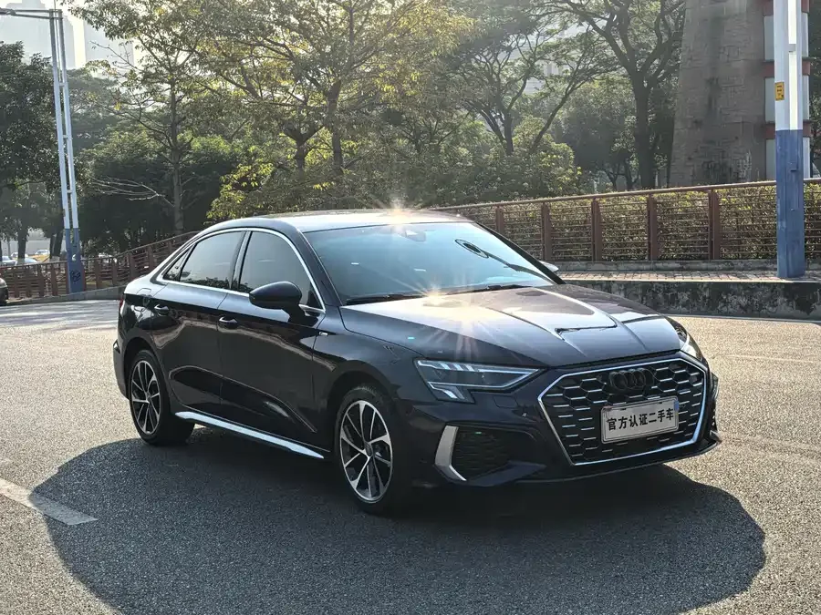 AUDI A3 2022 год - миниатюра 3