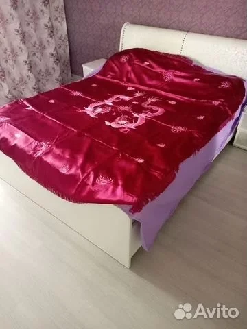 новый комплект времён СССР. Покрывало 170х210 и две наволочки 50х40