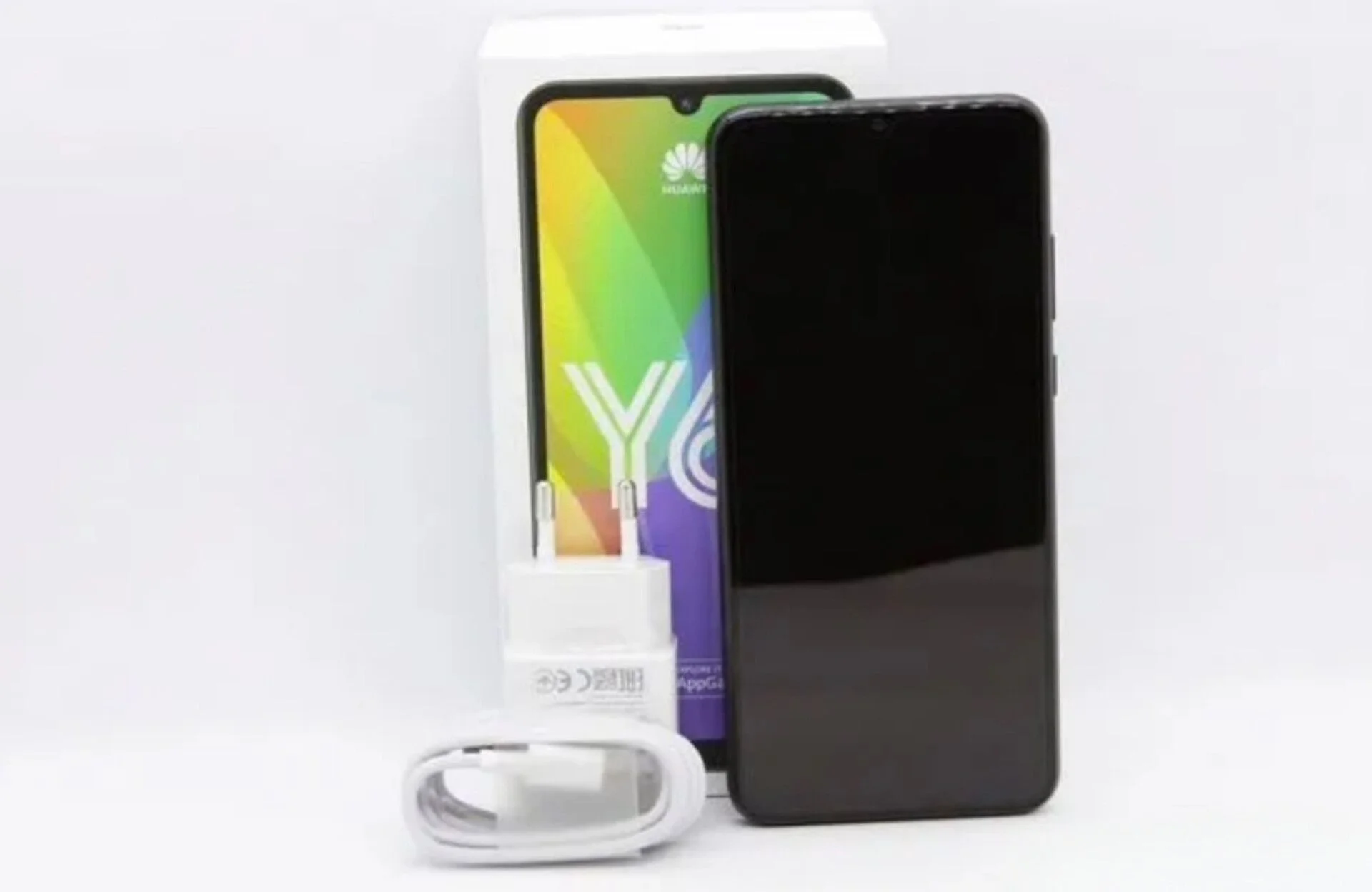 Смартфон Huawei y6p на запчасти нерабочий - миниатюра 3