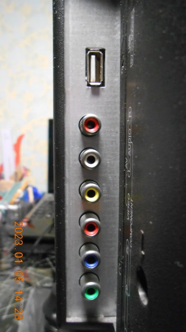 ЖК-телевизор Rolsen RL-19E1308, б/у - миниатюра 3