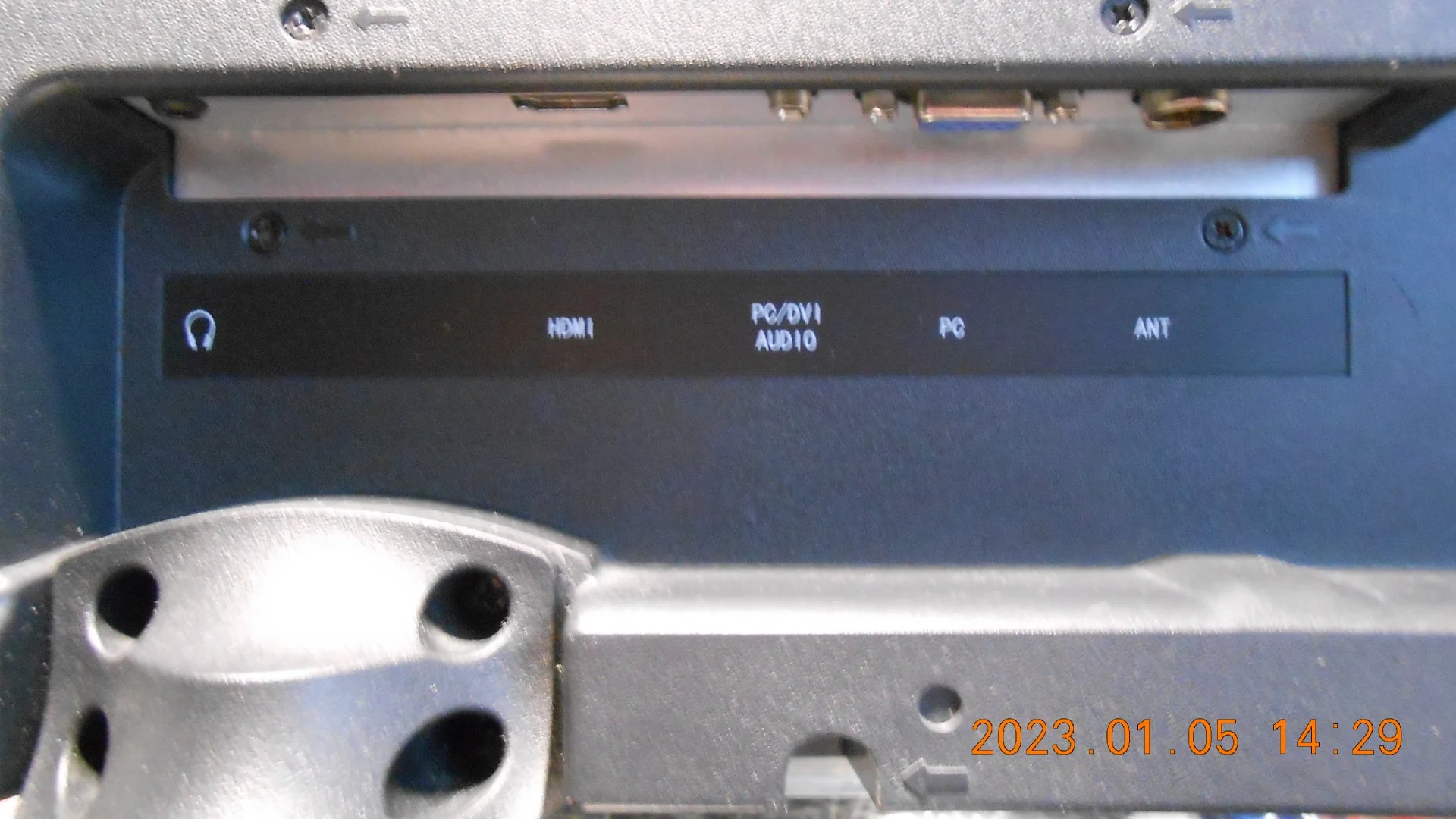 ЖК-телевизор Rolsen RL-19E1308, б/у - миниатюра 6