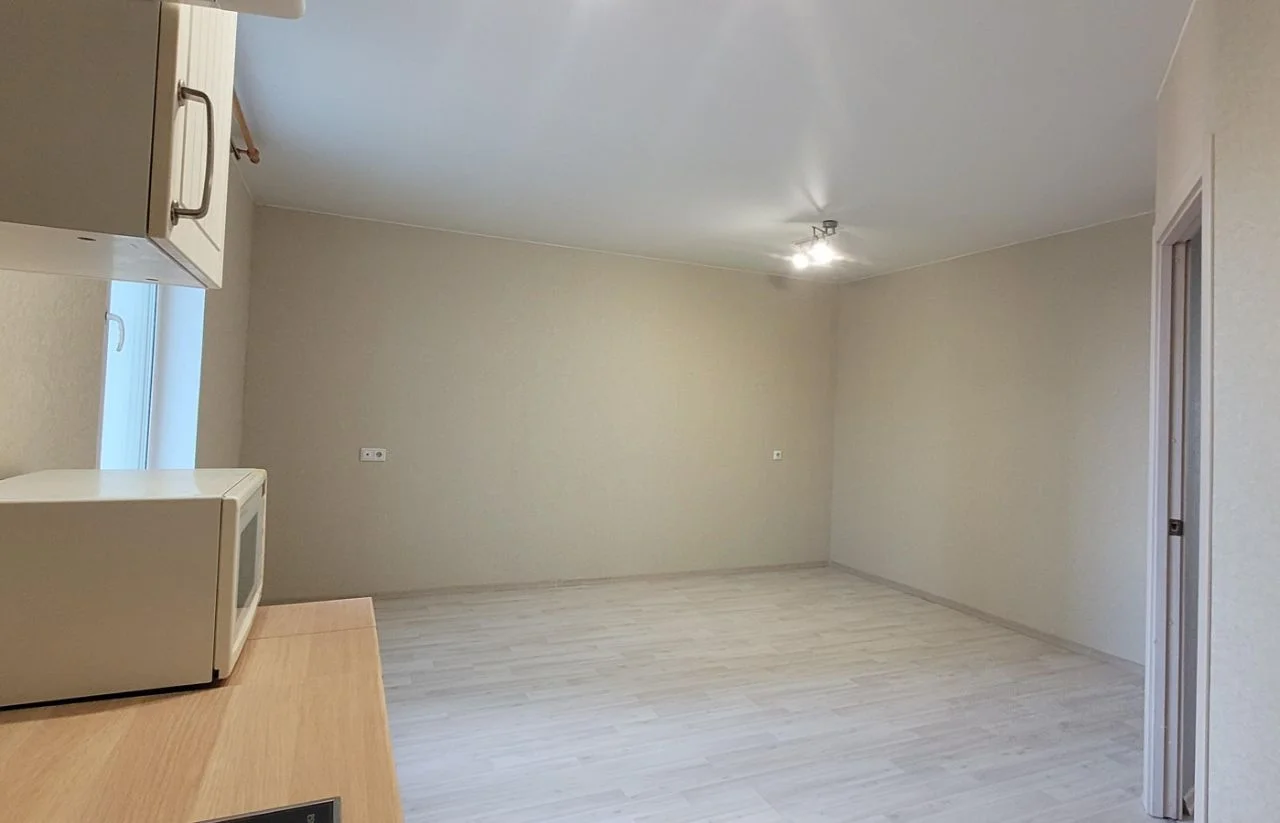 2-к. квартира, 70 м², 12/35 эт. - миниатюра 3