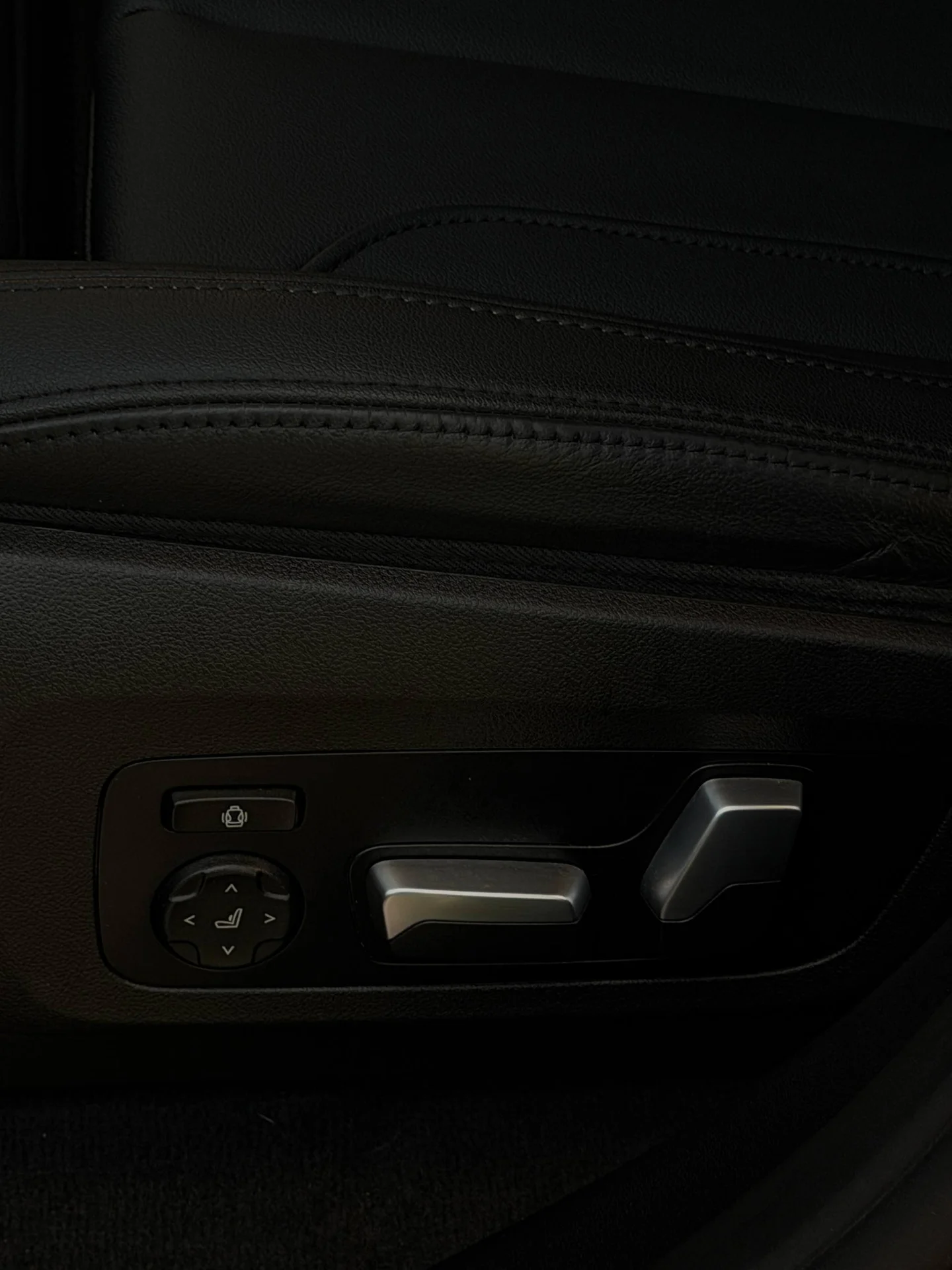 BMW X4 G02 2021 год - миниатюра 15