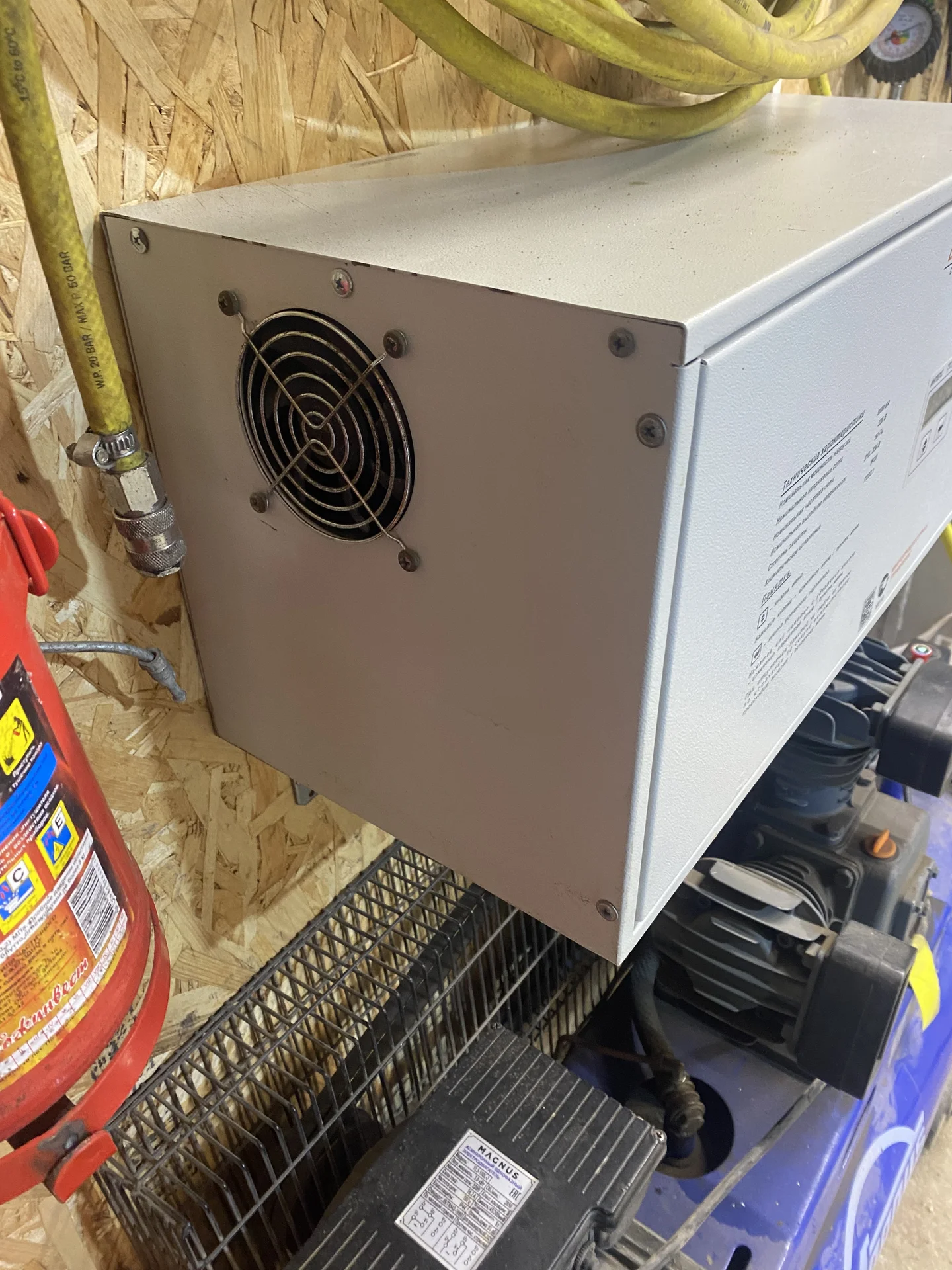 Стабилизатор напряжения Lider PS3000w-50 - миниатюра 2