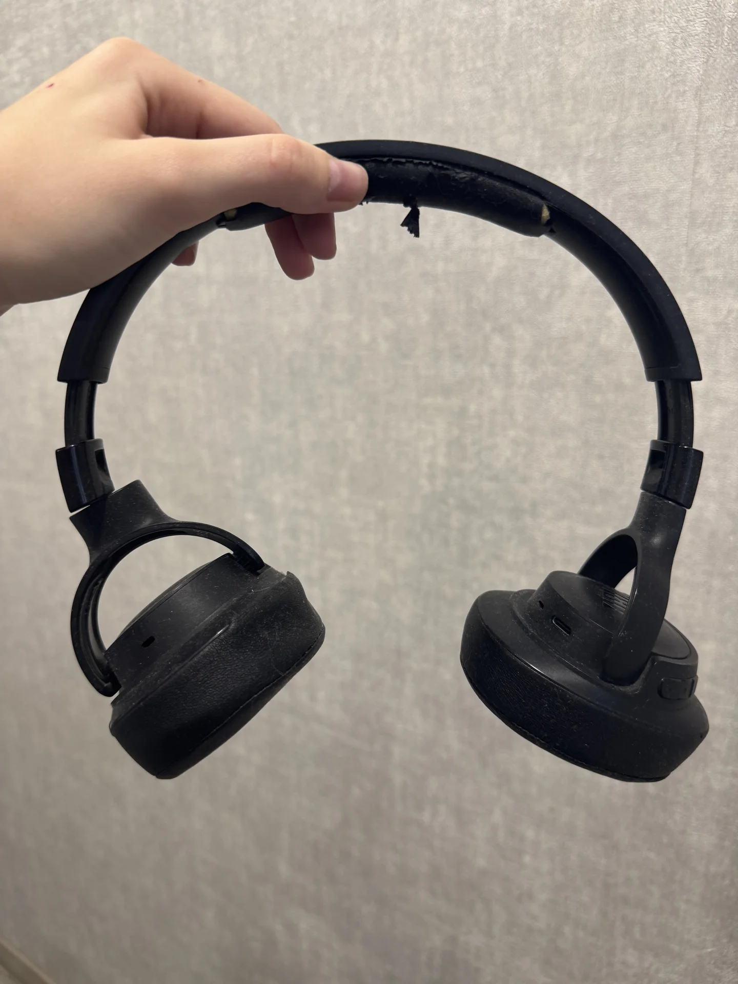 Наушники JBL tune 520bt - изображение 1